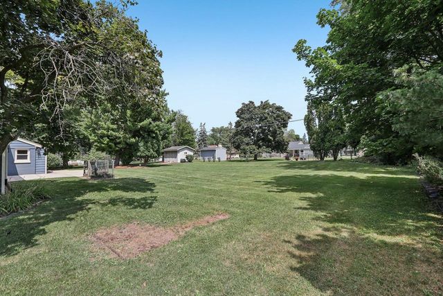 4640 N 149th STREET, Brookfield, WI 53005