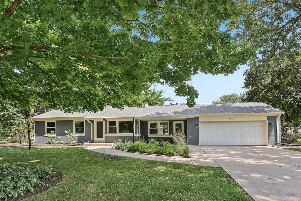 4640 N 149th STREET, Brookfield, WI 53005