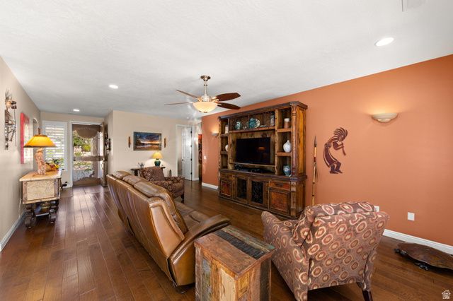 3278 E SWEETWATER DR, Washington, UT 84780