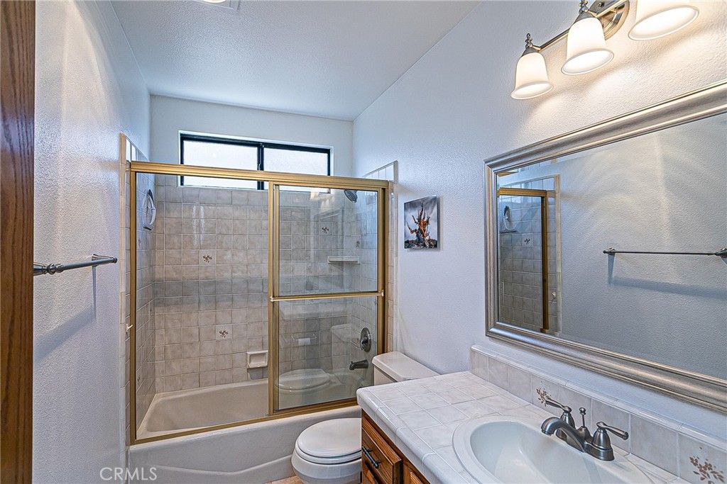 Image 22 of property listing at 855 Sunshine Court, Santa Maria, CA 93455