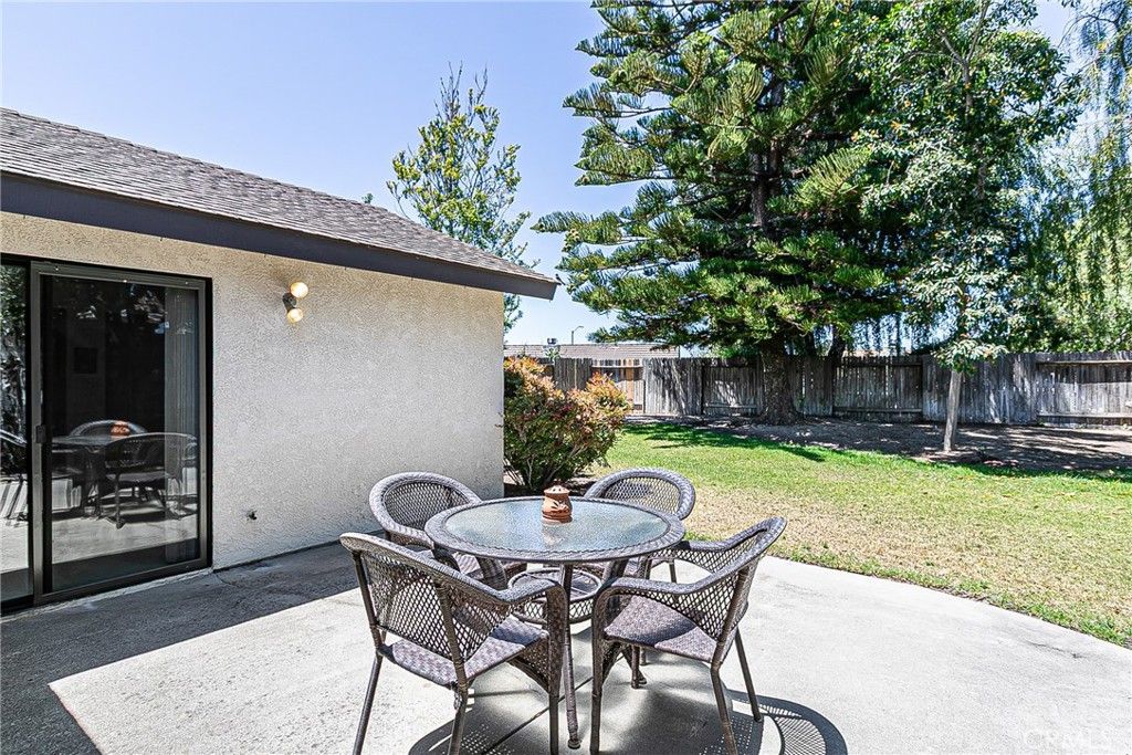 Image 24 of property listing at 855 Sunshine Court, Santa Maria, CA 93455