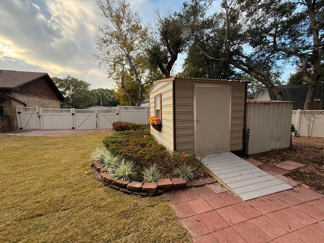 137 Woodbine Circle, Fort Walton Beach, FL 32548