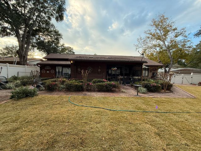 137 Woodbine Circle, Fort Walton Beach, FL 32548