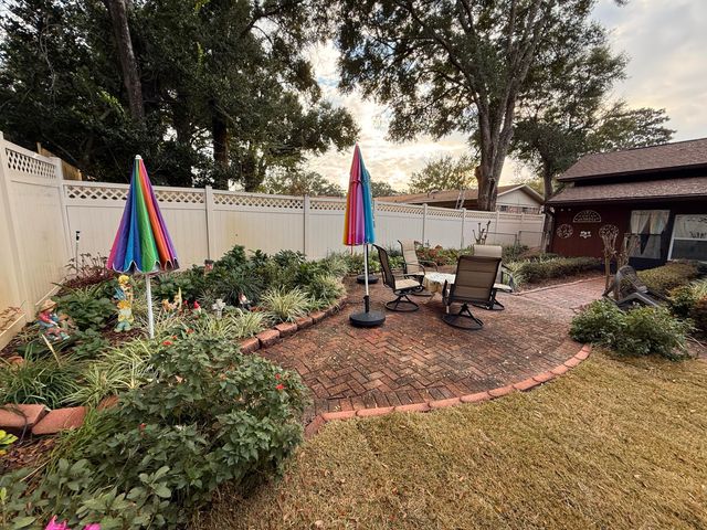 137 Woodbine Circle, Fort Walton Beach, FL 32548