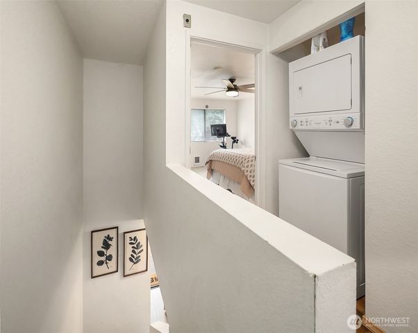 260 Newport Way NW #23, Issaquah, WA 98027