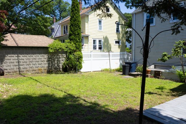 19 Eastland Rd, Boston, MA 02130
