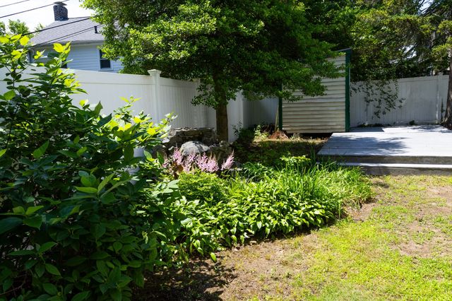 19 Eastland Rd, Boston, MA 02130
