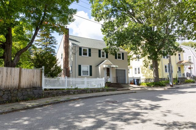 19 Eastland Rd, Boston, MA 02130