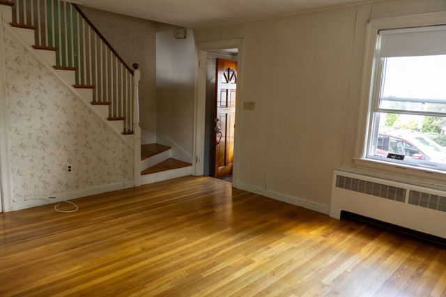 19 Eastland Rd, Boston, MA 02130