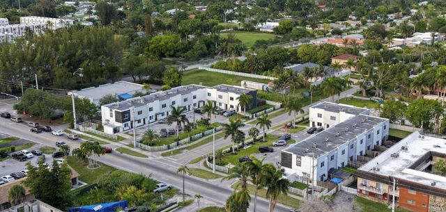 170 NE 158TH Street 11, Miami, FL 33162