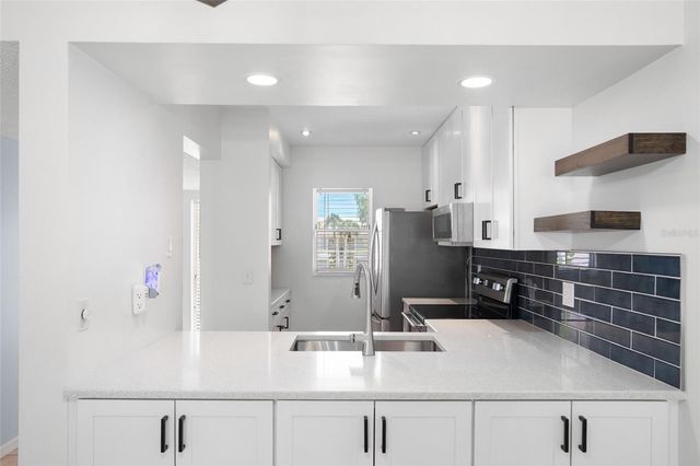 436 CERROMAR LANE 478, Venice, FL 34293