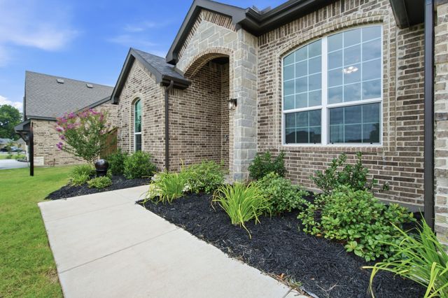 1128 Trinity Drive, Springtown, TX 76082