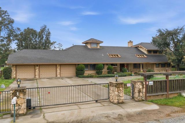 13575 Mammini Court, San Martin, CA 95046