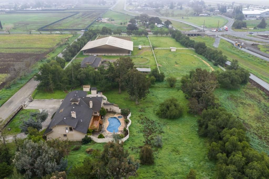 13575 Mammini Court, San Martin, CA 95046