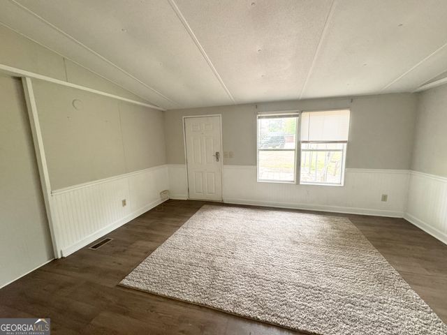 877 W Rushing Road, Register, GA 30452