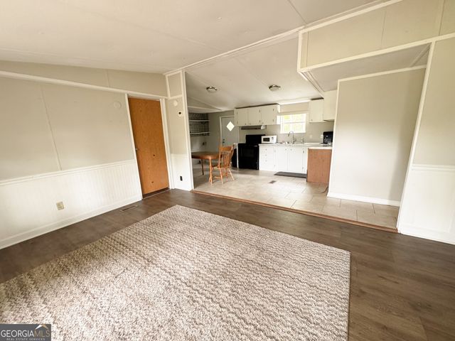 877 W Rushing Road, Register, GA 30452