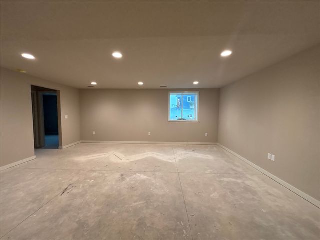 1826 Gordon Court, Norwalk, IA 50211