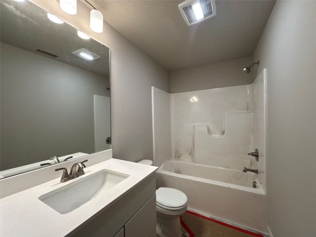 1826 Gordon Court, Norwalk, IA 50211
