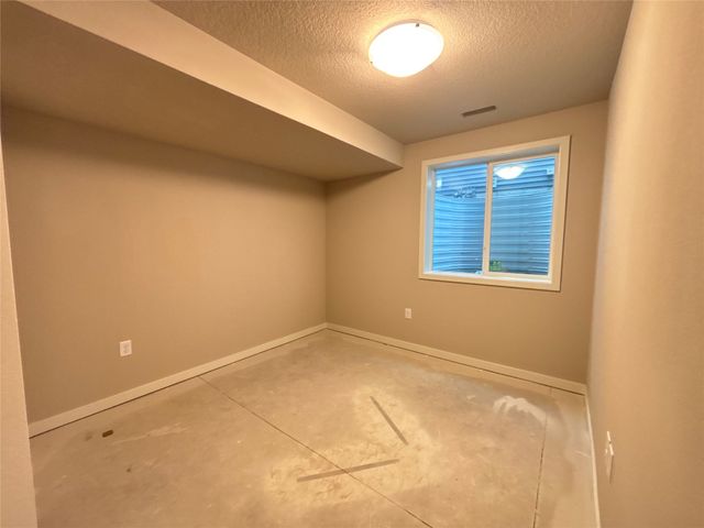 1826 Gordon Court, Norwalk, IA 50211