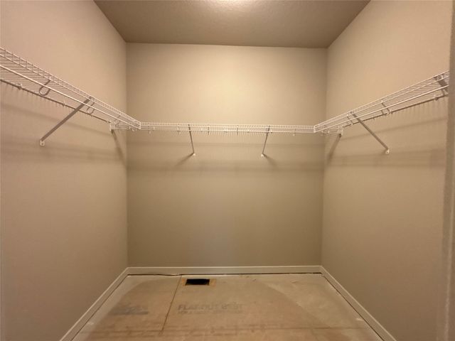 1826 Gordon Court, Norwalk, IA 50211