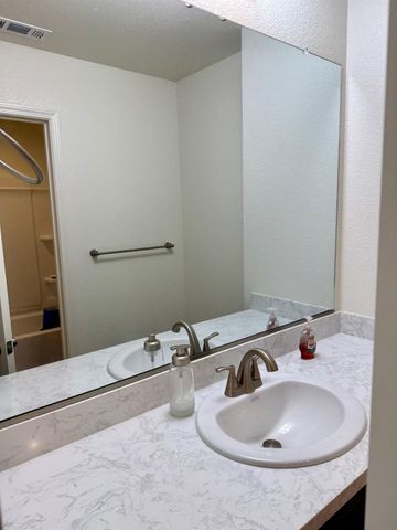 3101 Vermillion Dr, Stockton, CA 95206