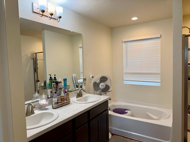 3101 Vermillion Dr, Stockton, CA 95206