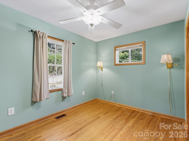 110 Medford Avenue, Waynesville, NC 28786