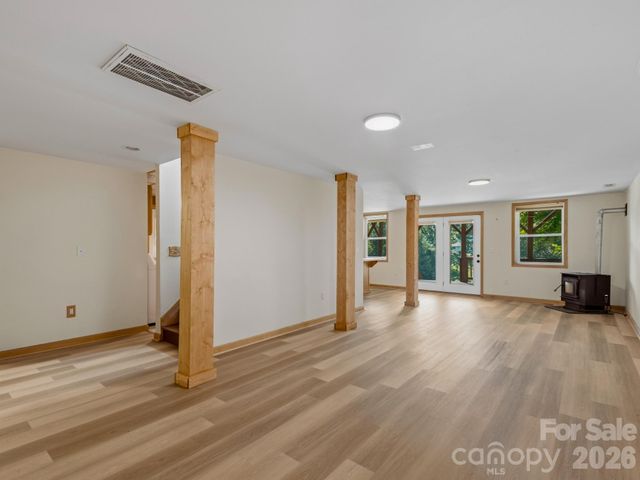 110 Medford Avenue, Waynesville, NC 28786