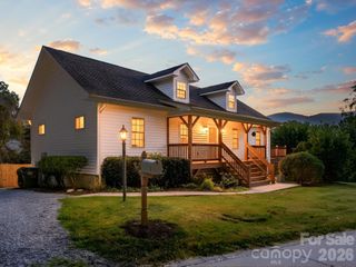 110 Medford Avenue, Waynesville, NC 28786