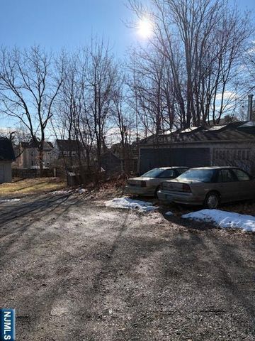 69 N Fullerton Avenue, Montclair, NJ 07042