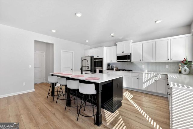 116 Eleanora Park, Loganville, GA 30052