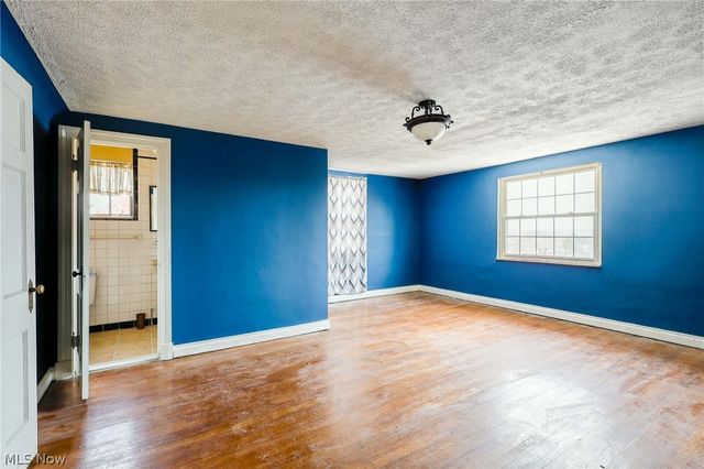 1002 Jackson Avenue, Parkersburg, WV 26101