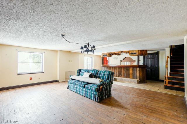 1002 Jackson Avenue, Parkersburg, WV 26101