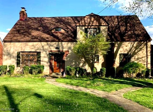 1002 Jackson Avenue, Parkersburg, WV 26101