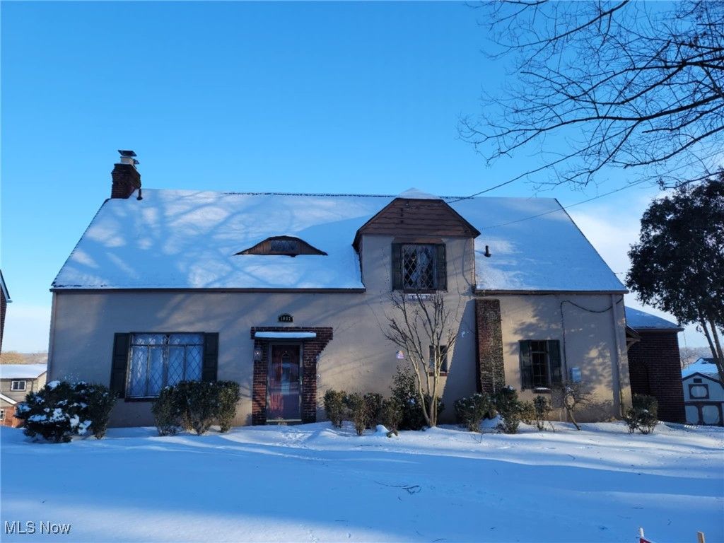 1002 Jackson Avenue, Parkersburg, WV 26101