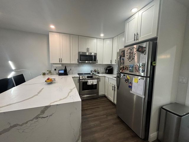 5027 Michigan Av. 16b, West Palm Beach, FL 33415