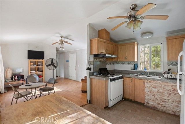 300 Purple Rocks, Oroville, CA 95966