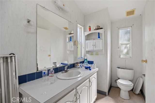 300 Purple Rocks, Oroville, CA 95966