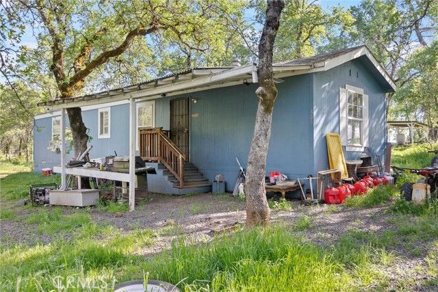 300 Purple Rocks, Oroville, CA 95966