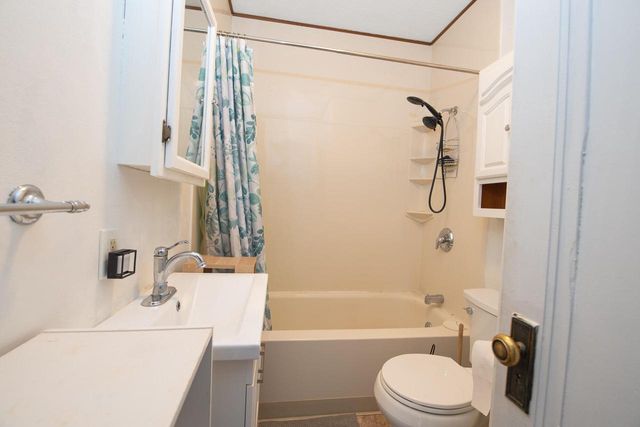 2604 Hayes AVENUE, Racine, WI 53405