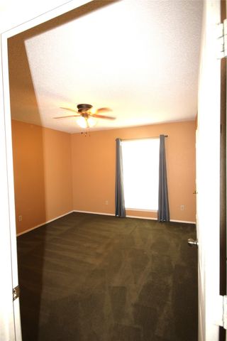109 Australia Court, Glenn Heights, TX 75154