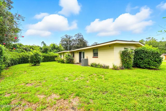 7475 SHARBETH Drive S, Jacksonville, FL 32210