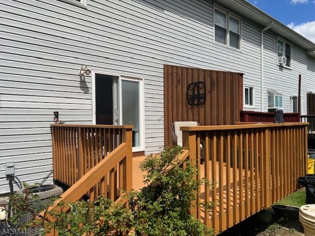 14 Village Dr, Hamburg Boro, NJ 07419