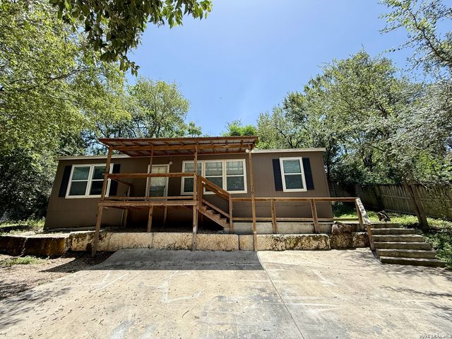 167 DEER LN, New Braunfels, TX 78130