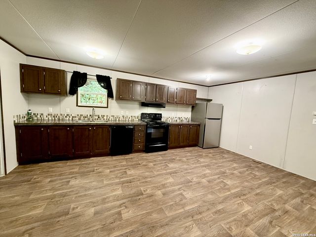 167 DEER LN, New Braunfels, TX 78130