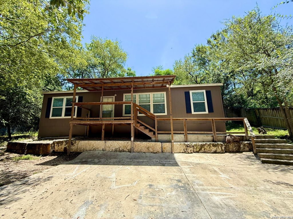 167 DEER LN, New Braunfels, TX 78130