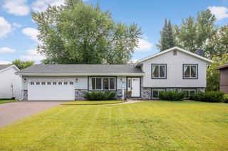914 98th Avenue NE, Blaine, MN 55434