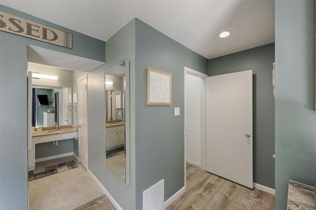 12500 Melville Drive 123C, Montgomery, TX 77356