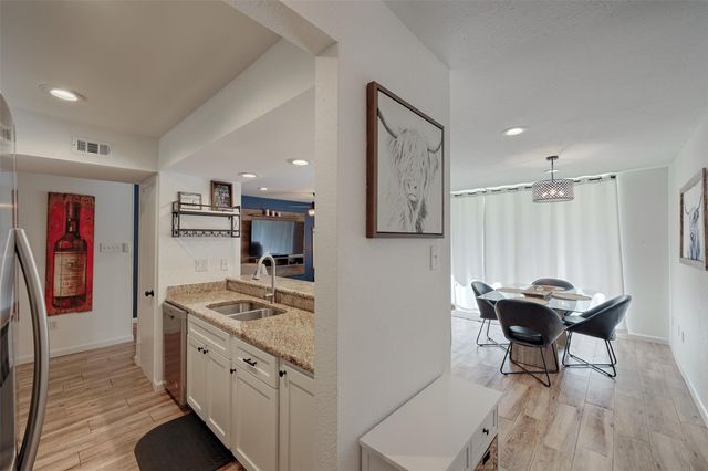 12500 Melville Drive 123C, Montgomery, TX 77356