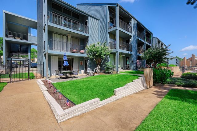 12500 Melville Drive 123C, Montgomery, TX 77356